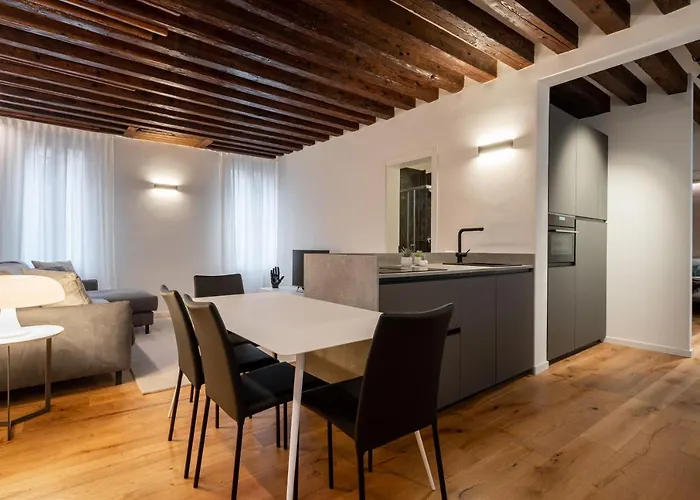 Sant\'Angelo Apartment By Wonderful Italy